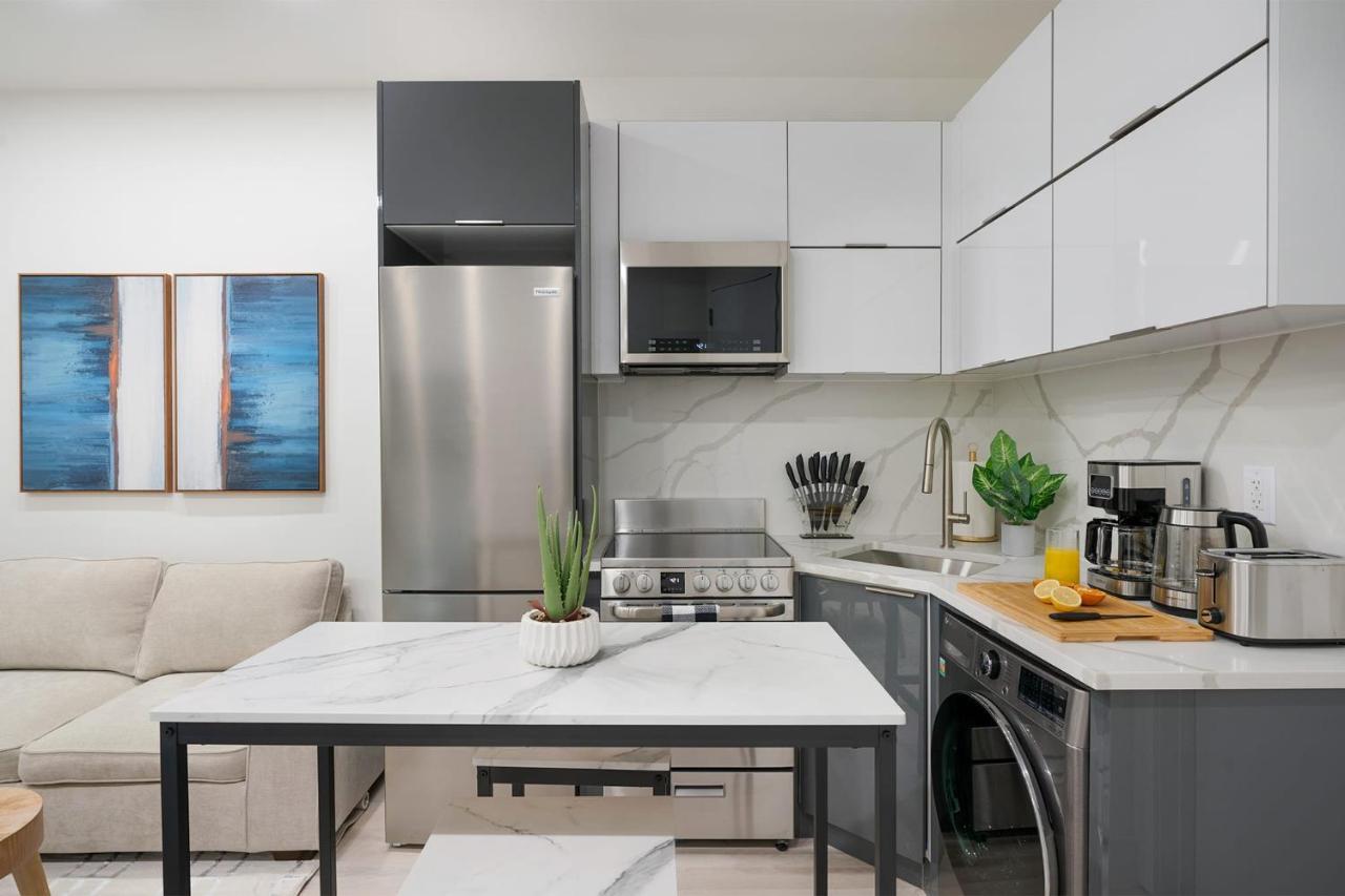 317-2a Sleek Modern 1br Ues W D
