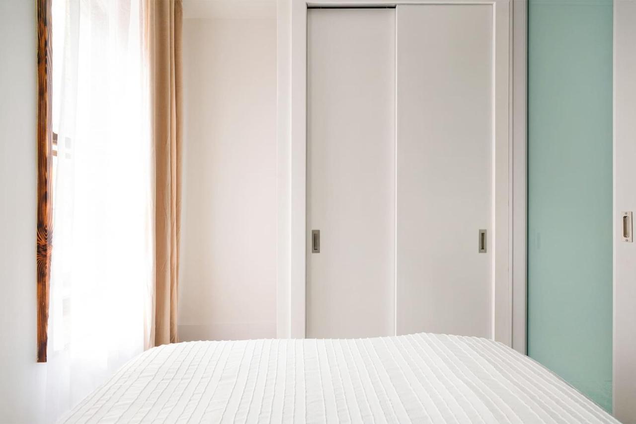 317-2a Sleek Modern 1br Ues W D New York